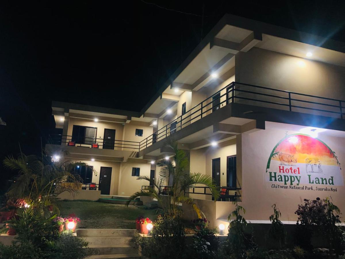 Hotel Happy Land Chitwan Buitenkant foto